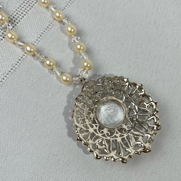 Vintage Monet Faux Pearl Necklace with Ornate Crystal Pendant 15 Inch Adjustable - Picture 8 of 15